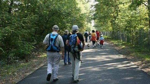 Trëppeltour: Fréijoer um Bréckend